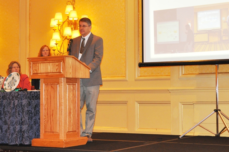 Sean Campbell, Caltrans DRI, describes the Western States Forum as he accepts the Best of Rural ITS award at the 2012 NRITS Conference.